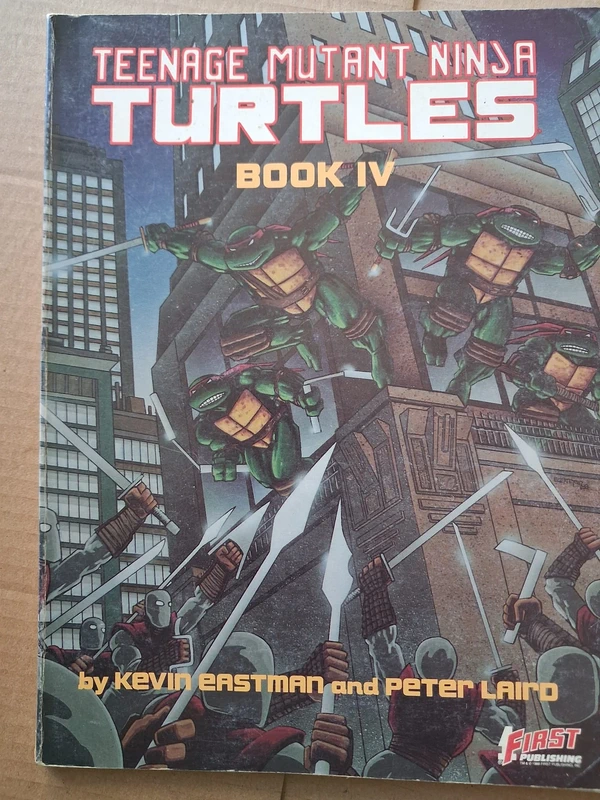 Teenage Mutant Ninja Turtles Book IV — Comic First Publishing — Moulin Comics