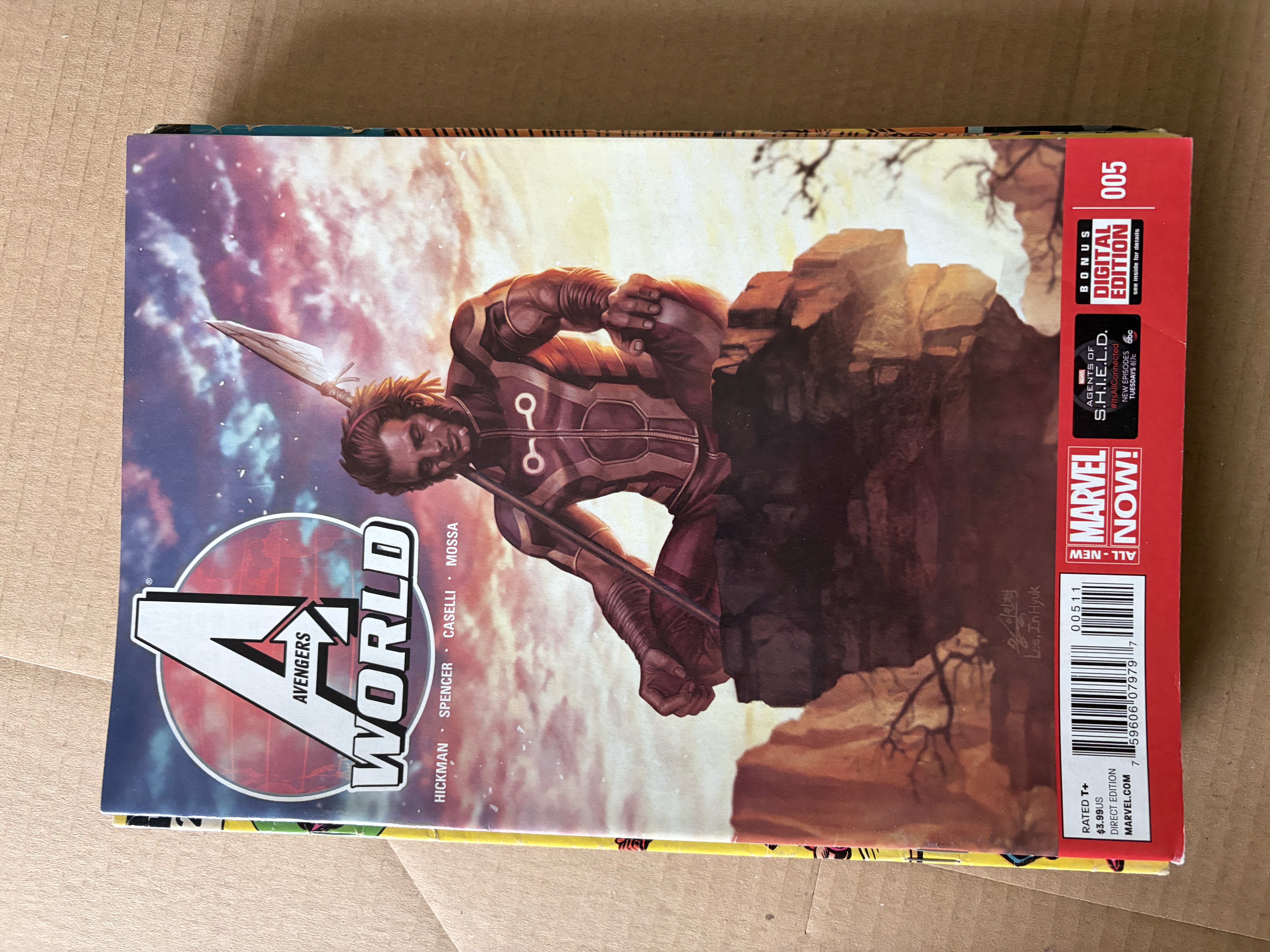 Avengers World 005